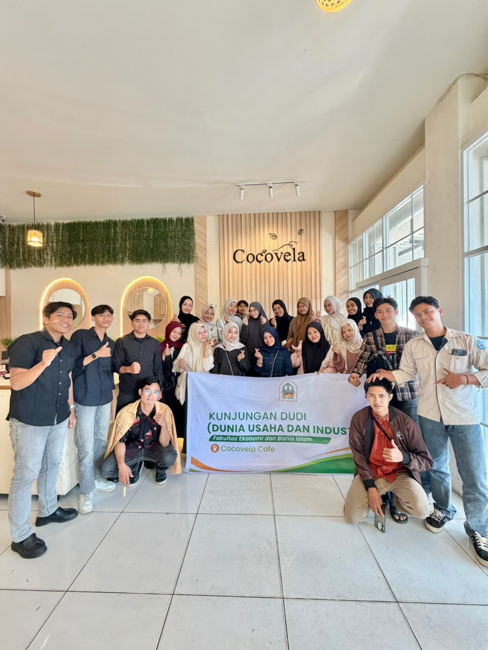 Sharia Economics Study Program Holds Industrial Visit to Strengthen Students' Entrepreneurial Spirit